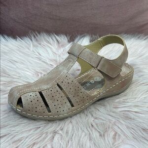 Elegant pink Women's Sandals